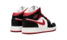 Jordan 1 Mid GS "Very Berry" 554725 016