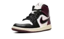Air Jordan 1 "Bordeaux" FQ7818 101