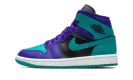 AIR JORDAN 1 MID WMNS "Black Grape" BQ6472 502