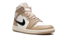 AIR JORDAN 1 MID WMNS "Desert" BQ6472 103