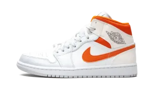 Air Jordan 1 Mid "Starfish"