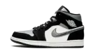 Air Jordan 1 Mid SE "Satin Grey" 852542 011