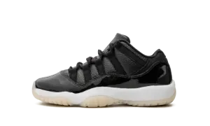 Jordan 11 Retro Low GS "72-10" 528896 001