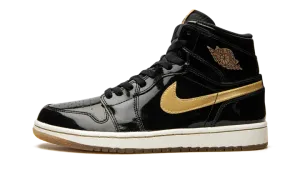 Air Jordan 1 Retro High OG "Black/Metallic Gold"