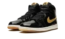 Air Jordan 1 Retro High OG "Black/Metallic Gold"