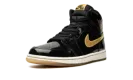 Air Jordan 1 Retro High OG "Black/Metallic Gold"
