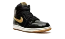 Air Jordan 1 Retro High OG "Black/Metallic Gold"