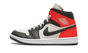 AIR JORDAN 1 MID SE WMNS "Newsprint" DQ6078 100