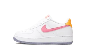 Air Force 1 Low GS "Coral Chalk Laser Orange"