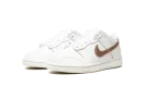 Dunk Low GS "White / Metallic Red Bronze"