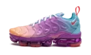 AIR VAPORMAX PLUS WMNS "Multigradient"