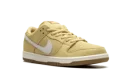 SB Dunk Low "Saturn Gold"