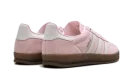 Gazelle Indoor WMNS "Clear Pink Off White"