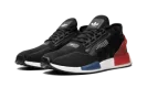 NMD_R1 V2