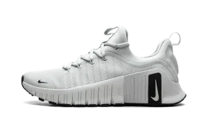 Free Metcon 6 WMNS "Light Silver Black"