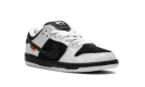 SB Dunk Low "TIGHTBOOTH"