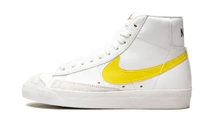 BLAZER MID 77 ESSENTIAL WMNS "Translucent Yellow Swoosh"