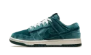 DUNK LO MNS WMNS "Green Velvet"