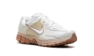 Zoom Vomero 5 WMNS "Particle Beige Terra Blush"