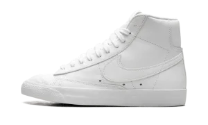 Blazer Mid '77 WMNS "Triple White"