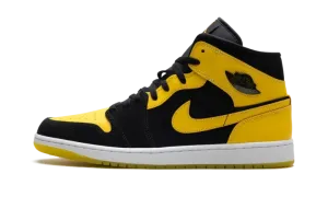 Air Jordan 1 Mid "New Love" HJ6654 071