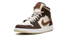 AIR JORDAN 1 MID SE WMNS "Brown Basalt Fleece"