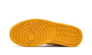 JORDAN 1 MID WMNS "White / University Gold"