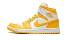 JORDAN 1 MID WMNS "White / University Gold"