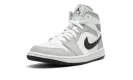 AIR JORDAN 1 MID WMNS "Grey Fog" BQ6472 015