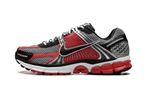 Zoom Vomero 5 "Metallic Silver University Red"