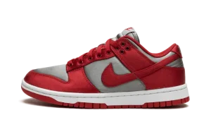 DUNK LOW WMNS "UNLV Satin"