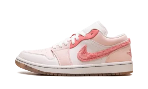 Jordan 1 Low SE WMNS "Mighty Swooshers Pink"