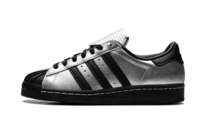 Superstar 82 WMNS "Metallic Silver Black"