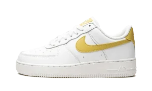 AIR FORCE 1 LO MNS WMNS "White / Saturn Gold"