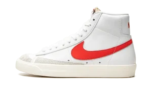 BLAZER MID '77 VNTG WMNS "Habanero Red"
