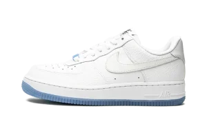 AIR FORCE 1 LO WMNS "UV Reactive Swoosh"