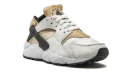 AIR HUARACHE WMNS "White Sandrift"