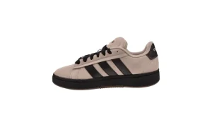 Grand Court Alpha "Wonder Taupe / Core Black"