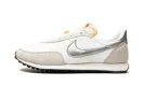 WAFFLE TRAINER 2 WMNS "White / Metallic Silver"