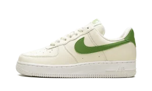 NIKE AIR FORCE 1 '07 LO WMNS "COCONUT MILK"