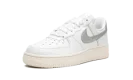 AIR FORCE 1 '07 MNS WMNS "Summit White Sail White Metallic Silver"