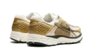 Zoom Vomero 5 WMNS "Metallic Gold"