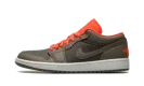AIR JORDAN 1 LO SE WMNS "Black / Olive/ Bright Crimson"
