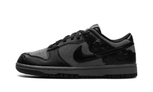 Dunk Low WMNS "Black Roses"