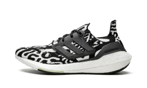 Ultraboost 22 "Zebra"
