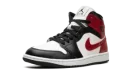 AIR JORDAN 1 MID WMNS "Black Toe"