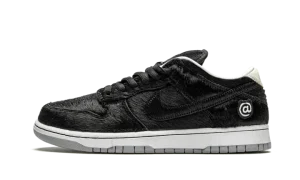 SB Dunk Low "Medicom Toy - BE@RBRICK"