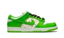 SB Dunk Low "Supreme - Stars - Mean Green"