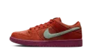 SB Dunk Low Pro Prm "Mystic Red"