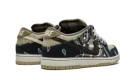 SB Dunk Low QS Special Box "Travis Scott"